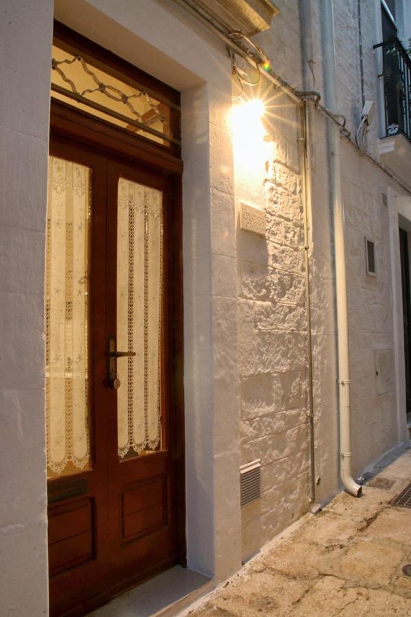 Casetta Nel Centro Storico Di Cisternino Exterior photo
